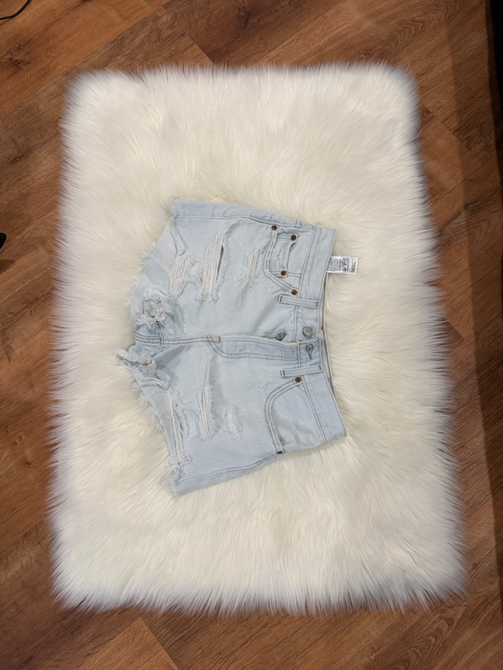 Levi’s High-Rise Distressed Denim Shorts - Size 27